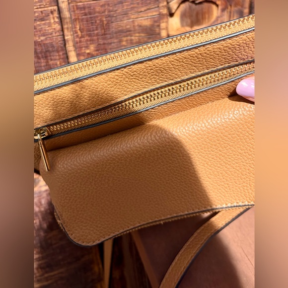 A New Day Tan Crossbody Bag - Picture 5 of 12